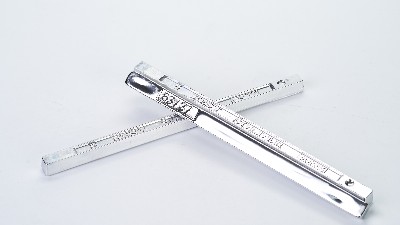 There are lead-tin strips Sn/Pb