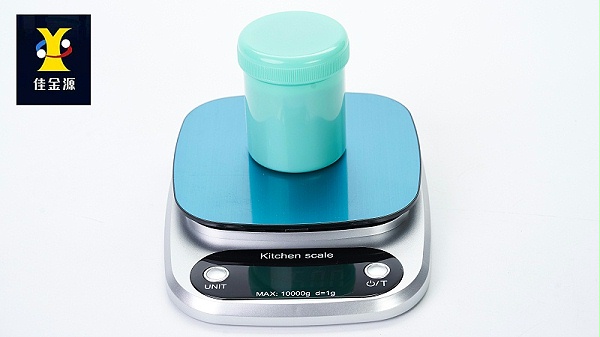 The lead-free solder paste side of the blue bottle is tightly sealed without a label