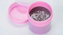 What is the difference between flux and solder paste? How should one generally make a choice?