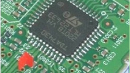 What are the causes of false soldering in SMT assembly?