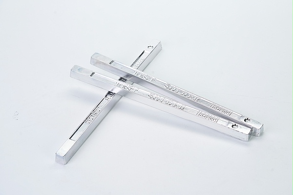 There are lead-tin bars There are lead-tin bars