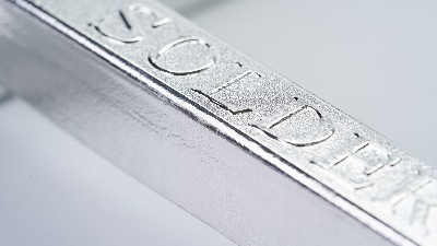 What precautions should be taken when using lead-free tin bars?