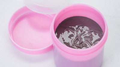 What causes the solder paste to be too thin in SMT printing operations?