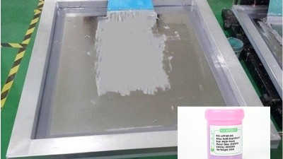 What causes the steel mesh to often get clogged during the SMT assembly process?