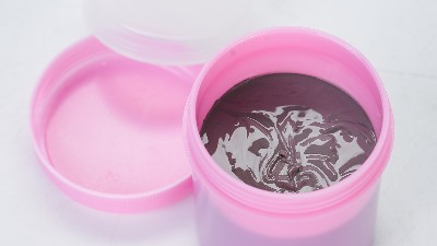 What are the functions of using various metal elements in solder paste?