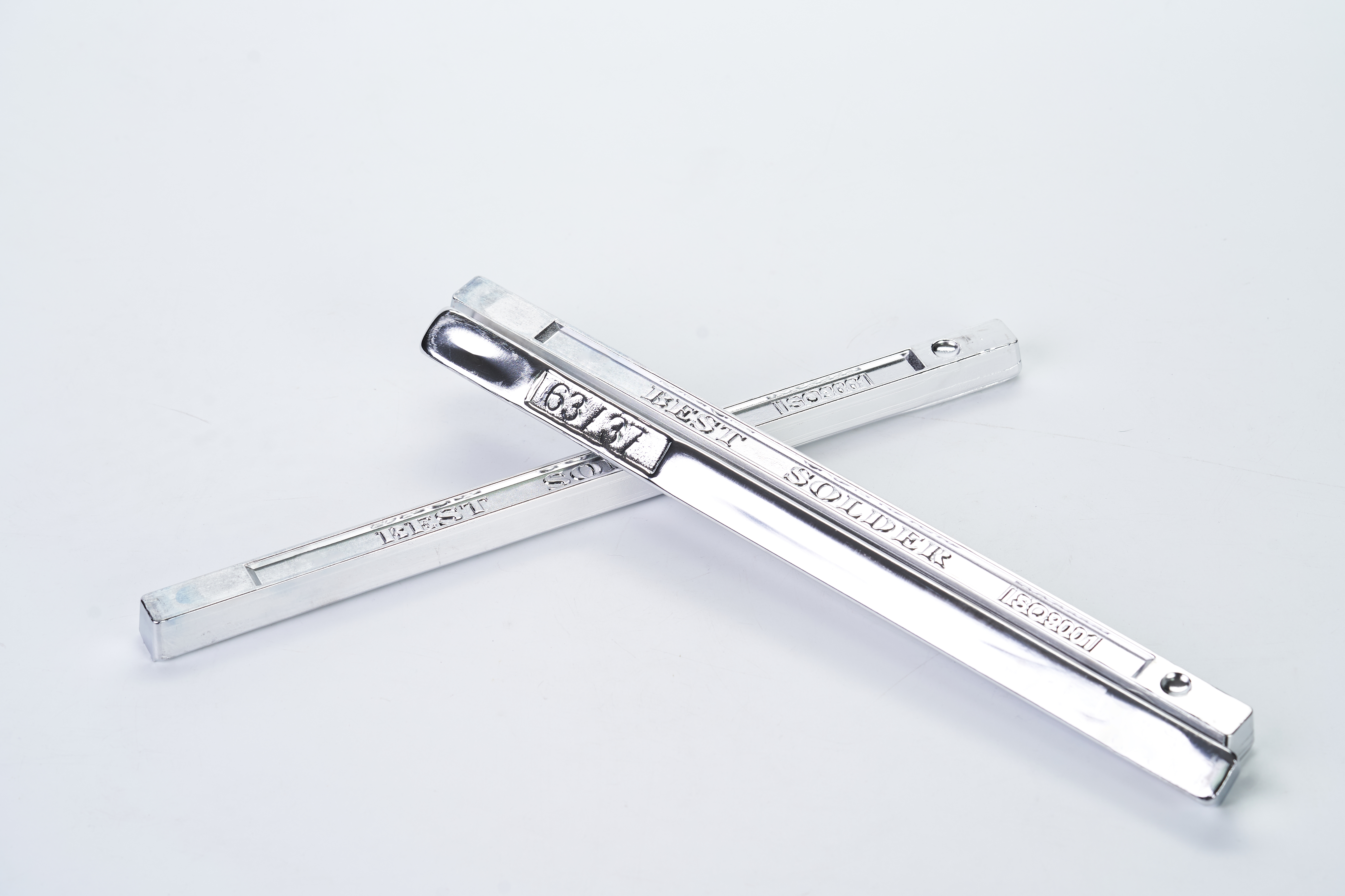 There are lead-tin bars